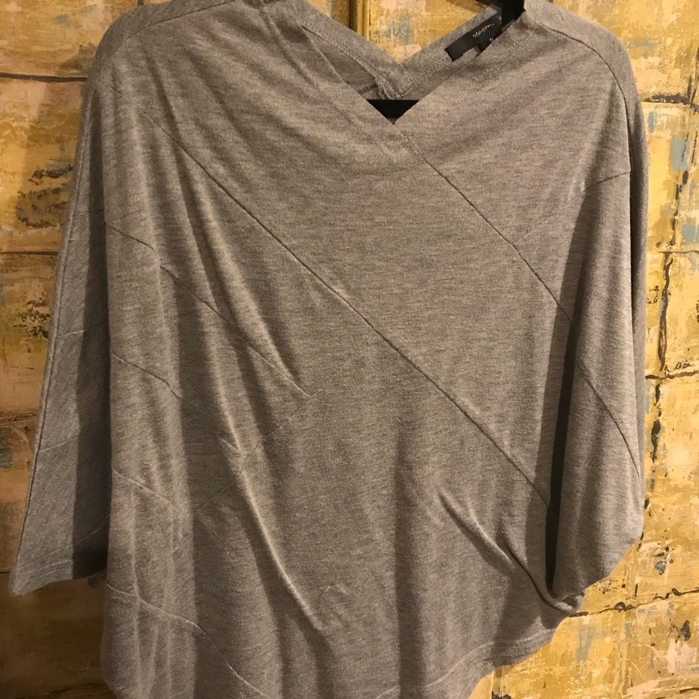 Season. Js Asymmetrical Batwing Top